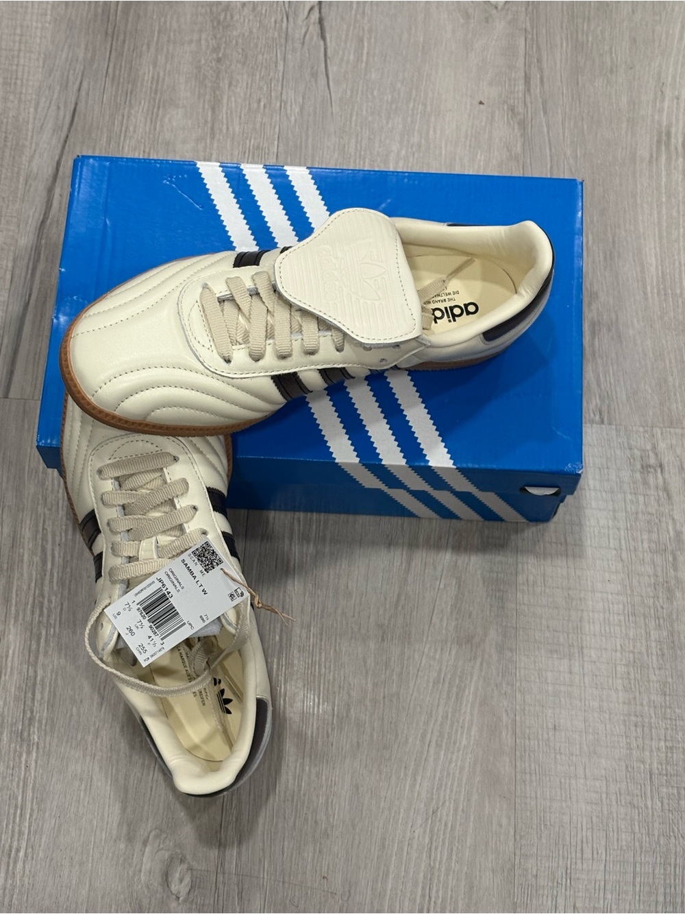 adidas Men’s Samba Classic Leather Sneakers in Off-White with Black  Stripes NWT